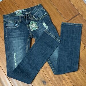 New with tags! Request Jeans Siren wash dark straight leg size 3/26 embellished